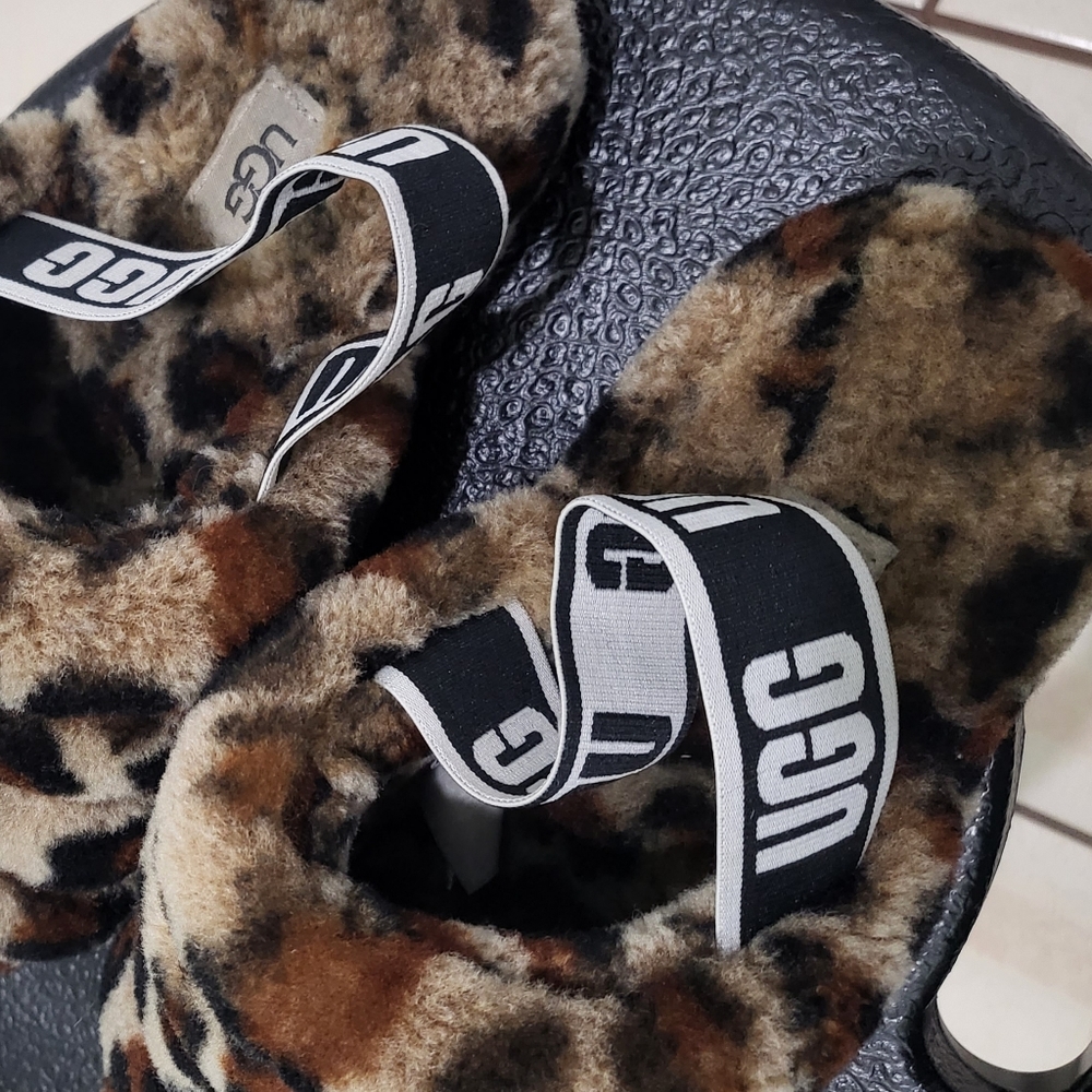 UGG Leopard Slippers - Picture 4 of 6
